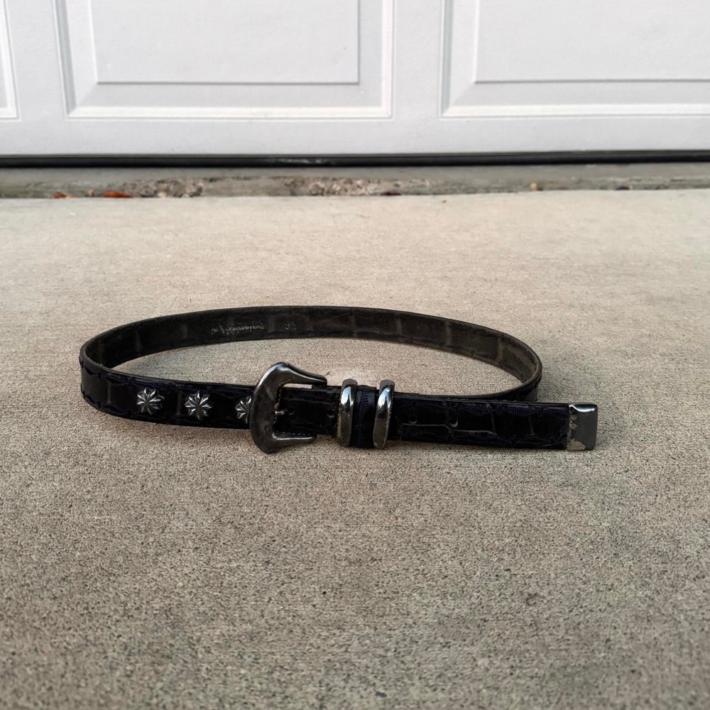 STUDDED "ASH" ZIG ZAG STITCH LEATHER BELT